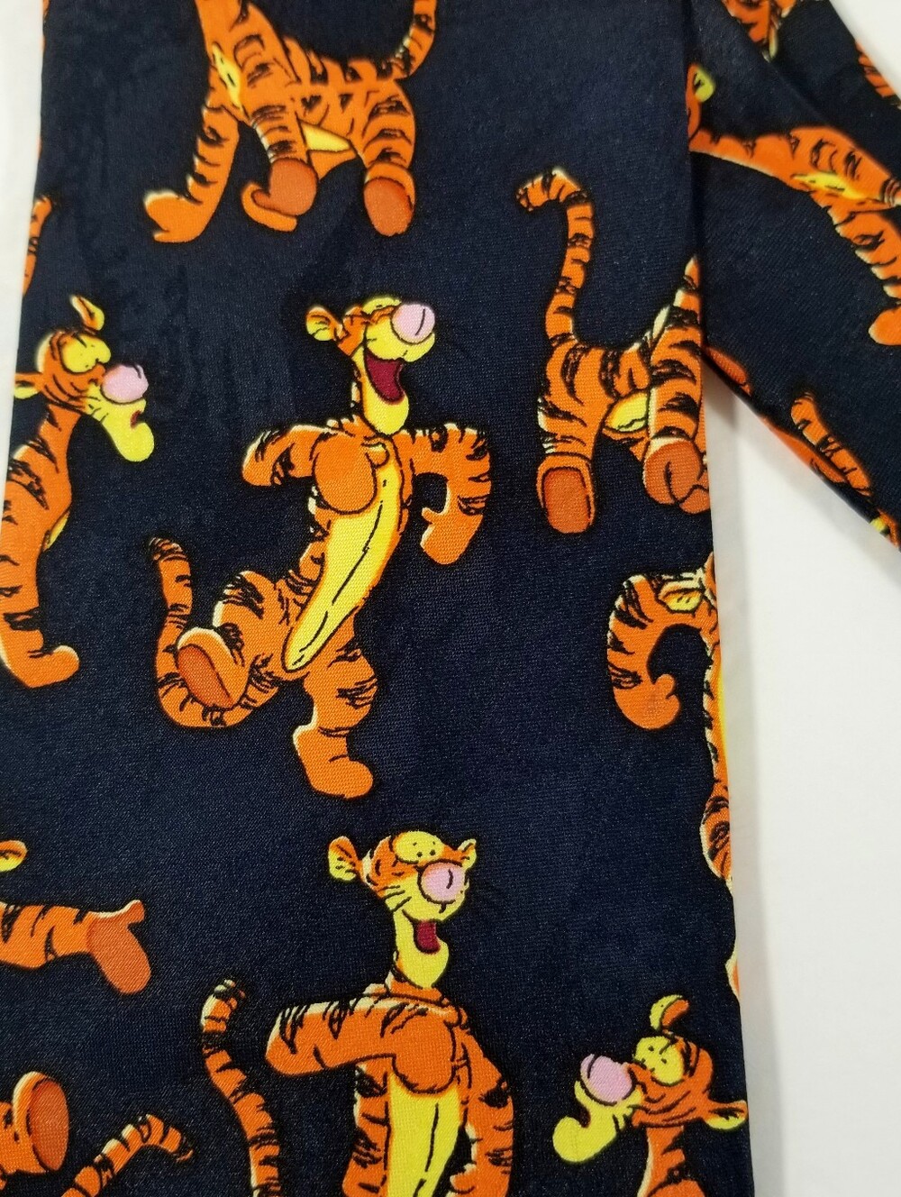 Pooh Disney Tigger Tie Men's Necktie Winnie The Pooh 57 Inches Long 4 Inch Wide